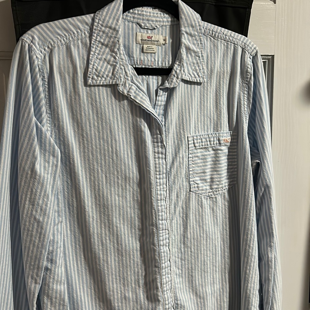Vineyard vines